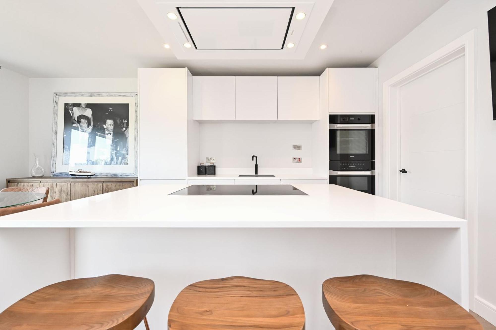 1 The Nest - Luxury Modern House Nr Beach & Bars With Sea Views & Free Parking Villa Charlestown  Buitenkant foto