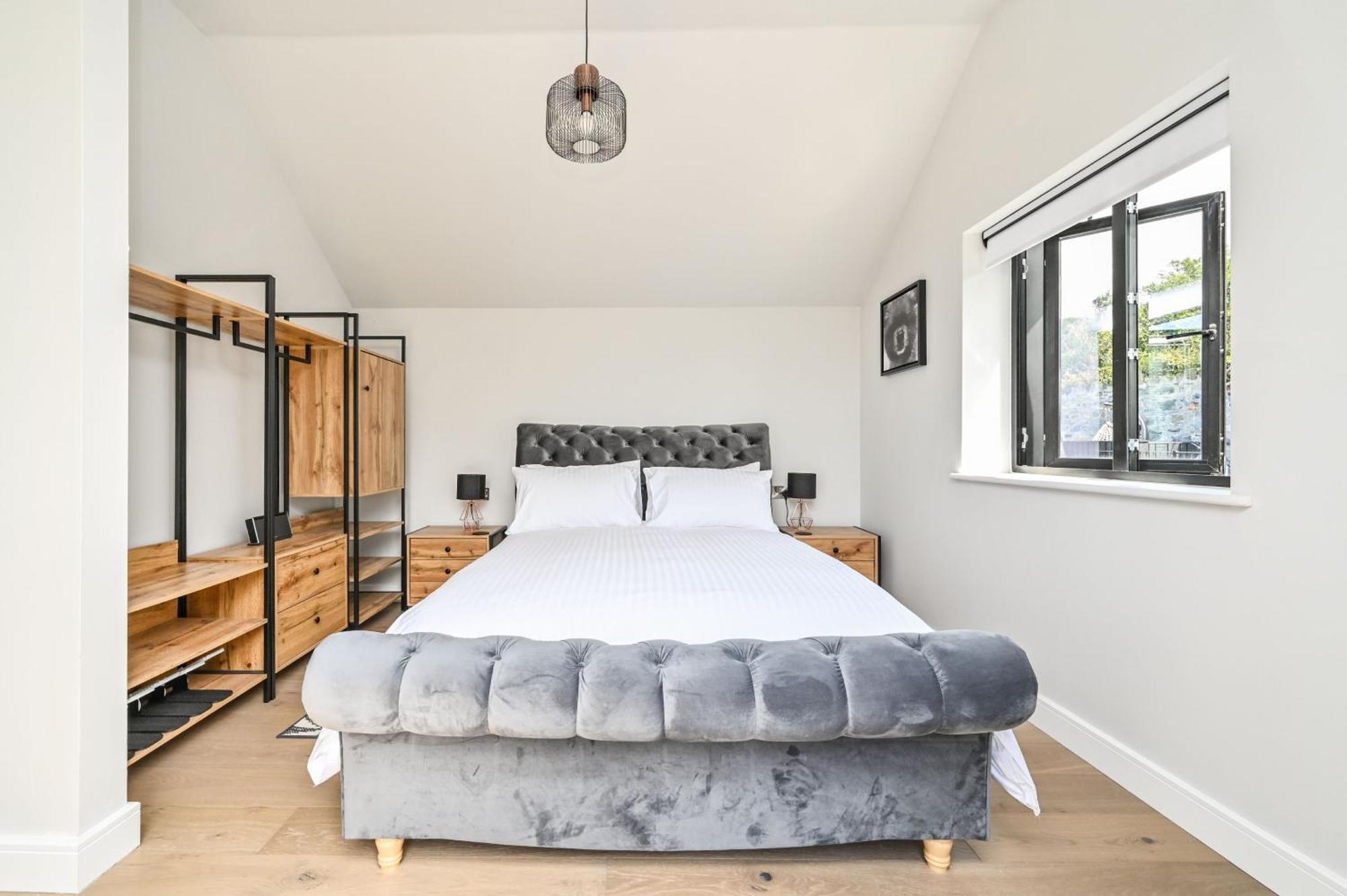 1 The Nest - Luxury Modern House Nr Beach & Bars With Sea Views & Free Parking Villa Charlestown  Buitenkant foto
