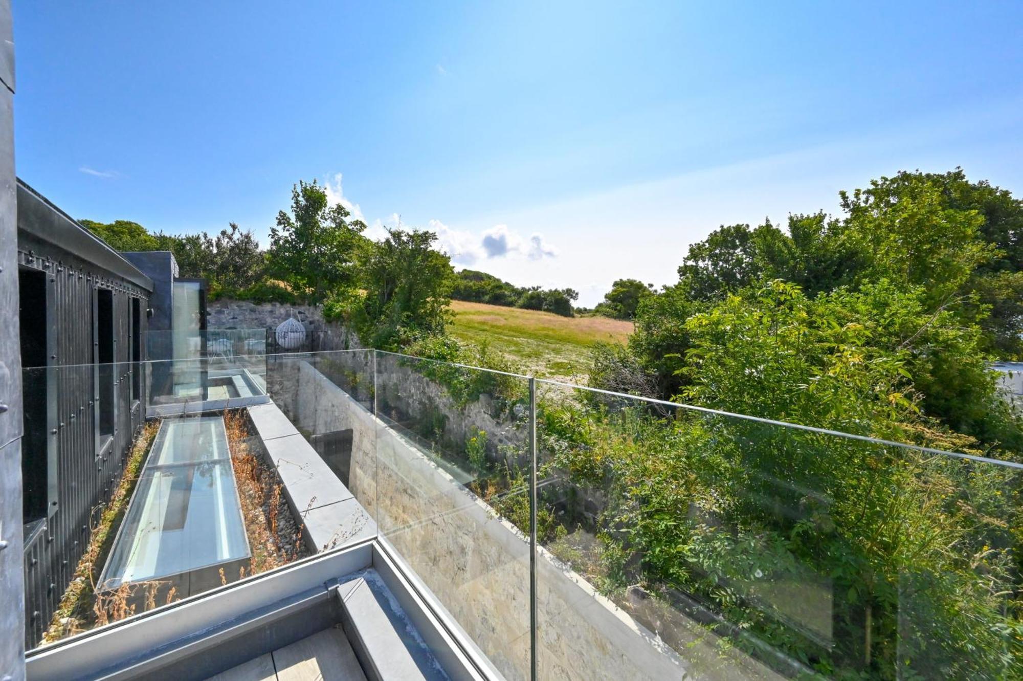 1 The Nest - Luxury Modern House Nr Beach & Bars With Sea Views & Free Parking Villa Charlestown  Buitenkant foto